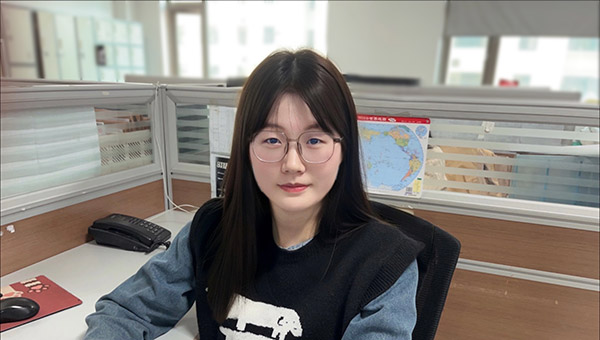 Doreen Fu - Luoyang Jin Feng Office Furniture