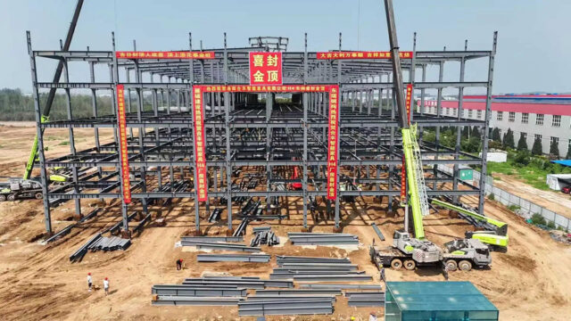 Luoyang Hefeng Phase II Topping Out (1)